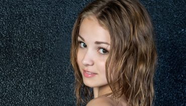 Livia Hart’s Daily Low-Carb Reset for Afternoon Energy