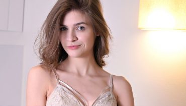 Ione Firth’s Clean Eating Tips from Registered Dietitians