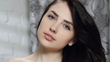 Reina Vire’s Clean Eating Diet That Won’t Break the Bank