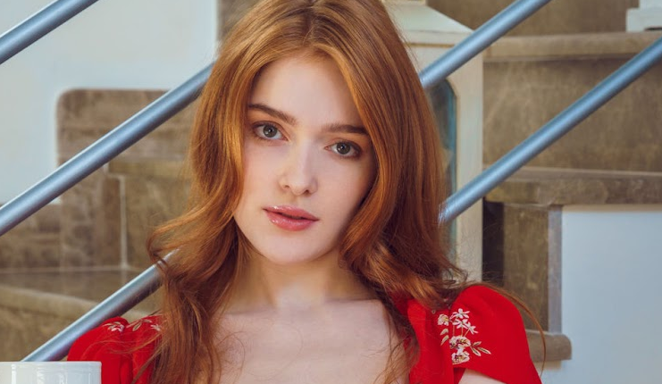 Stella Kelly shares her experience, gives guidance on supplements for mood balance