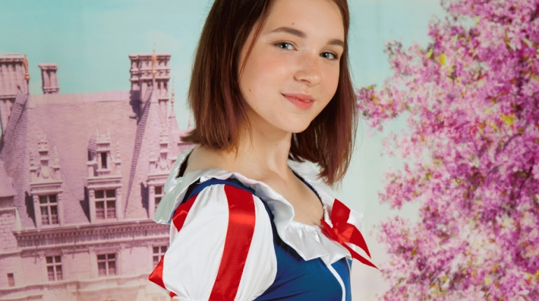 Female Nutrition Coach Audrey Shares a 2026 Calorie Deficit Meal Plan Cost (Real Budgets + Best Options Reviewed)